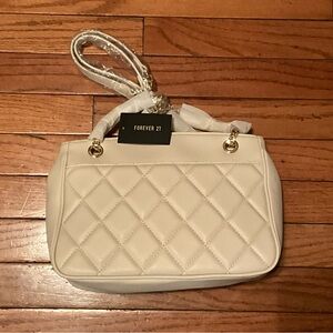 FOREVER 21 Cream Quilted Shoulder/Handbag
